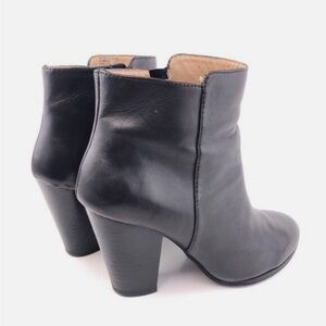 Adrienne Vittadini Black Leather “Beah” Block Heel Booties Sz 8.5